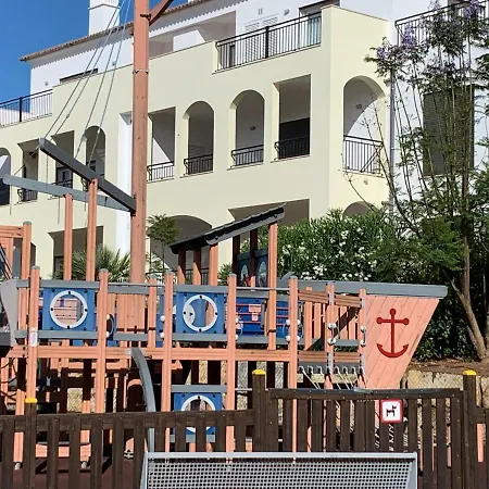 Daire Cabanas, Tavira, T3, O Pomar *